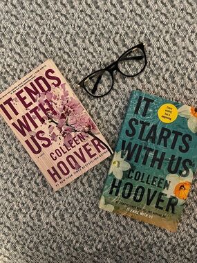 'It Ends with Us’ / ‘It Starts With Us’ Paperback Books